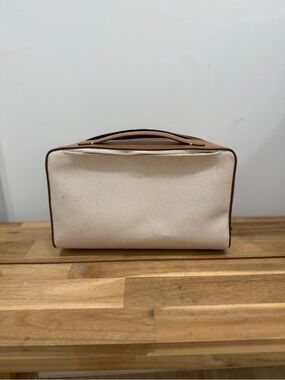 Away Large Toiletry Bag – Limited Edition Shell Canvas